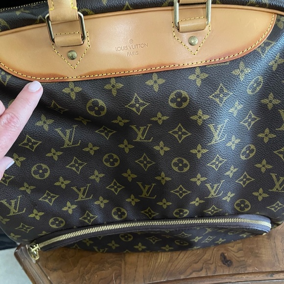 Authentic Vintage Beautiful Louis Vuitton Evasion - Picture 5 of 6